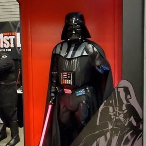 Meet your Posher, Noe